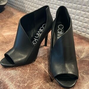 Calvin Klein heels size 7